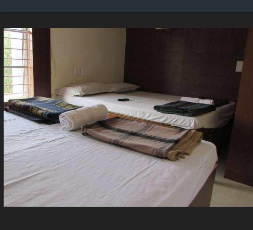 Hotel Dewans Residency Мисор Екстериор снимка